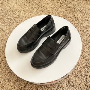 Steve Madden Black Loafers